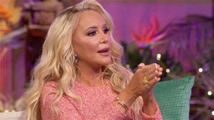 Shannon Fights With Gina & Emily – Hollywood Life
