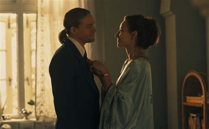 ‘Shantaram’ Boss: How Charlie Hunnam’s ‘Emotional Vulnerability’ Helped Him ‘Embody’ Lin (Exclusive)
