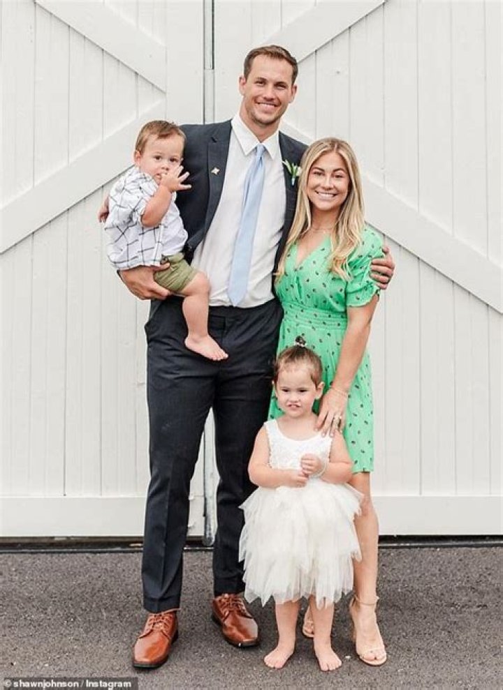 Shawn Johnson’s Third Baby Is Born With Andrew East – Hollywood Life