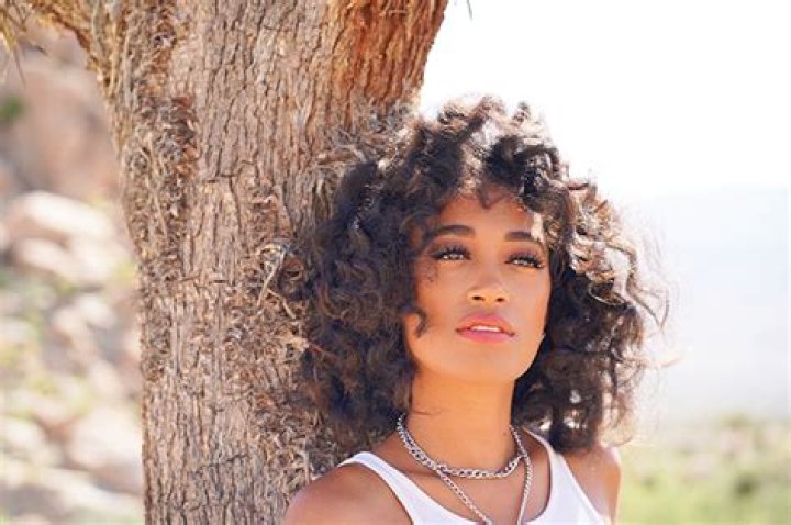 She Gives A Track-By-Track Review – Hollywood Life