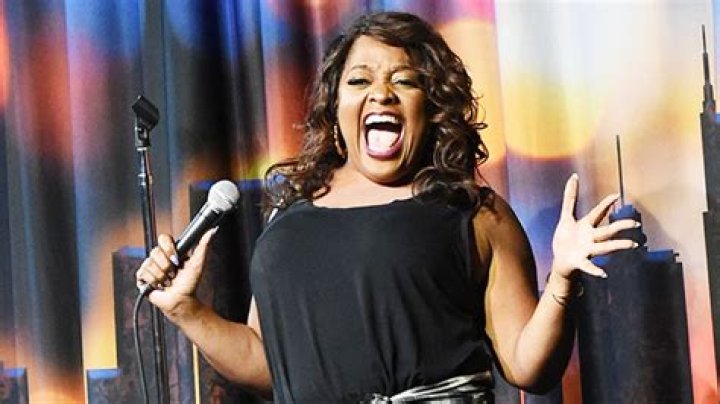Sherri Shepherd’s Leather Skirt On ‘Wendy Williams’ Show After Surgery – Hollywood Life