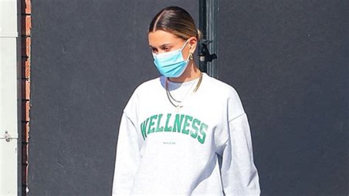 Shop Sweats – Hollywood Life