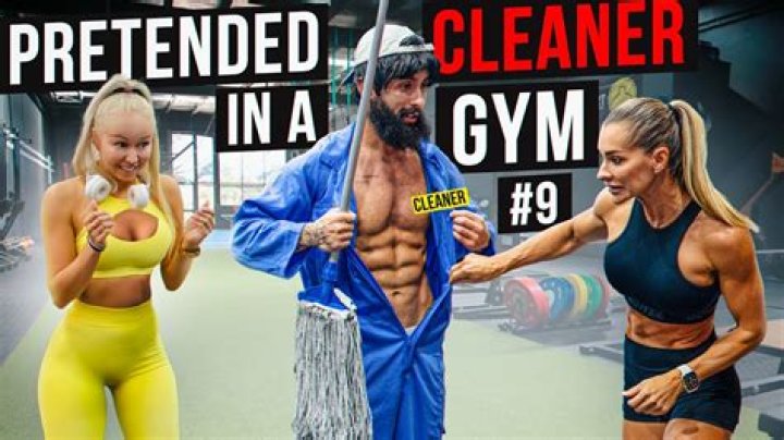 Shows Off Abs After Boxing Workout – Hollywood Life
