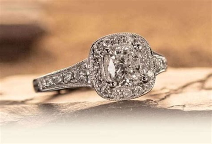 Shows Off Stunning Diamond Ring – Hollywood Life
