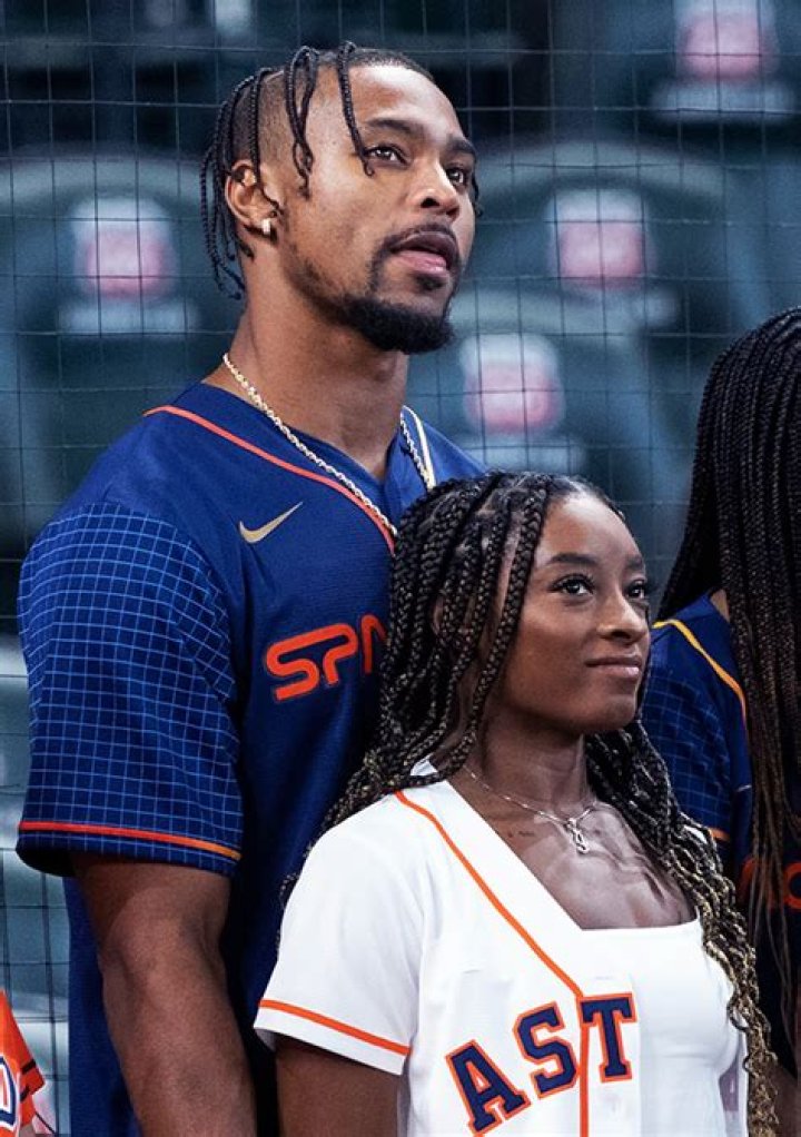 Simone Biles Defends BF Jonathan Owens After Hater Questions His Love For Her: ‘I’m With Him Every Day’