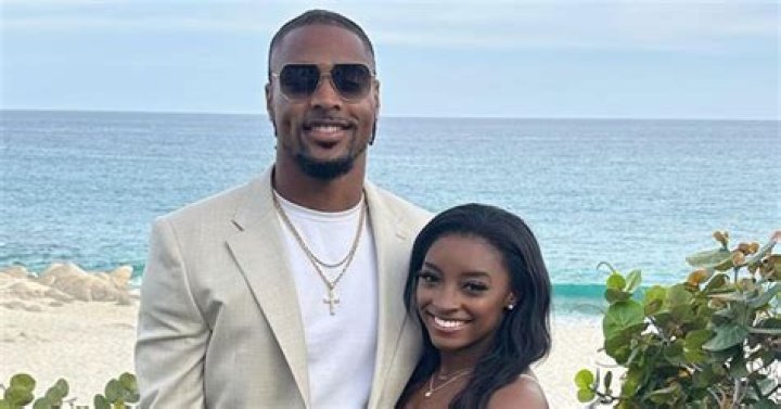 Simone Biles’ New BF Jonathan Owens Shows Her Love After She Posts Sexy Daisy Dukes Pics