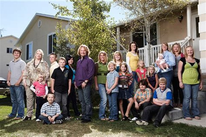 ‘Sister Wives’ Star Leon Brown Comes Out As Transgender – Hollywood Life