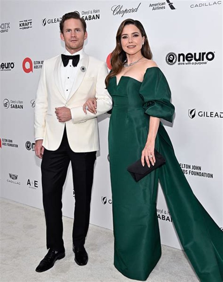 Sophia Bush Files To Divorce Husband Grant Hughes – Hollywood Life