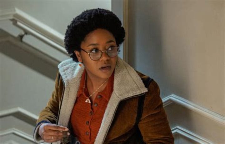 ‘Stargirl’ Actress Anjelika Washington Breaks Down How To Be A White Ally In The BLM Movement