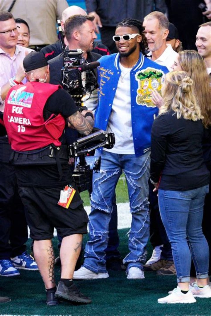 Stars At Super Bowl LVII: Photos – Hollywood Life