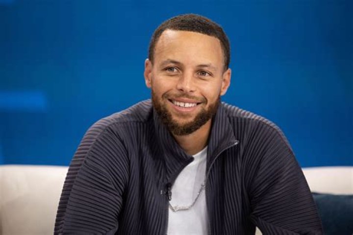 Steph Curry Joins Paramore For Performance Of ‘Misery Business’: Watch – Hollywood Life