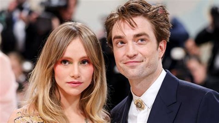 Suki Waterhouse Reveals She Was Celibate for 6 Months Before Dating Robert Pattinson