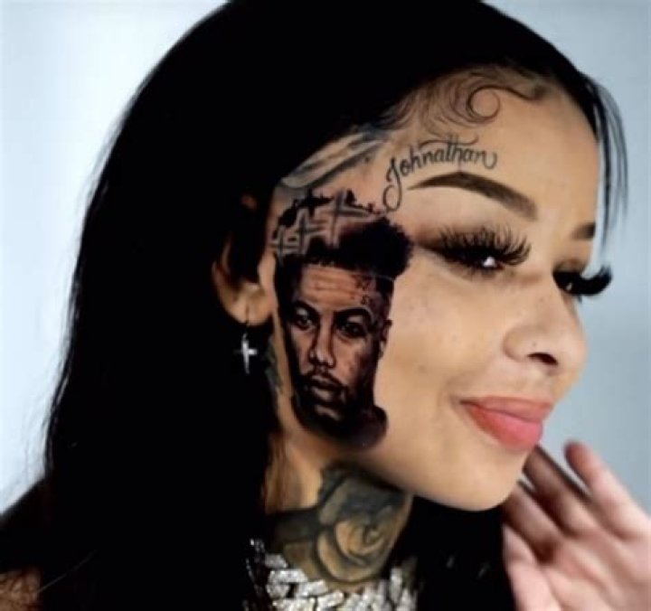 Summer Walker Gets Face Tattoo Of ‘Larry’ For Boyfriend – Hollywood Life