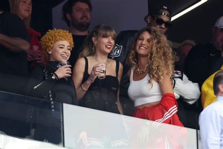 Super Bowl 2021 — See Celebrities At The Game
