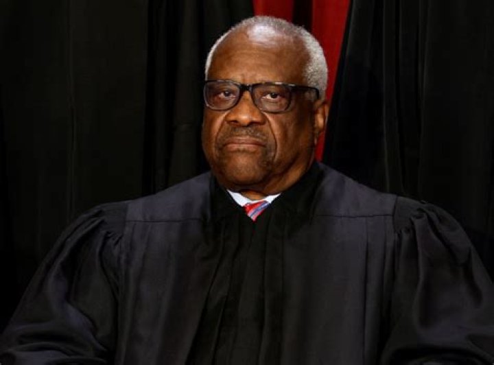 Supreme Court Justice Clarence Thomas: Photos – Hollywood Life