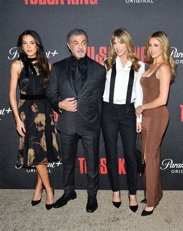 Sylvester Stallone & Jennifer Flavin With Daughters On Red Carpet – Hollywood Life