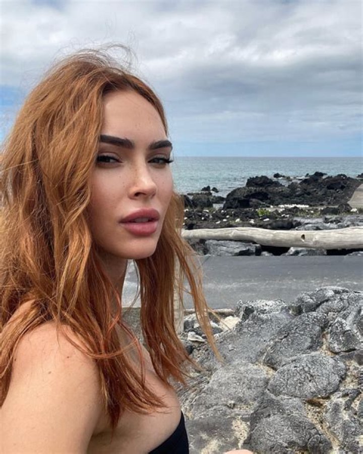 Tallulah Willis, 29, Wears String Bikini & Declares ‘I’m Hot’ In New Photo After Revealing Body Dysmorphia Struggle