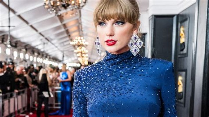 Taylor Swift At The Fragrance Awards & More Best Dressed