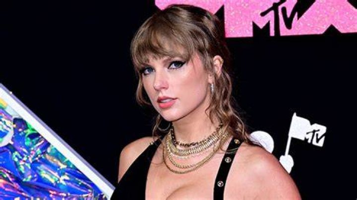 Taylor Swift, Beyonce, and Blake Lively at ‘Renaissance’ Film Premiere – Hollywood Life