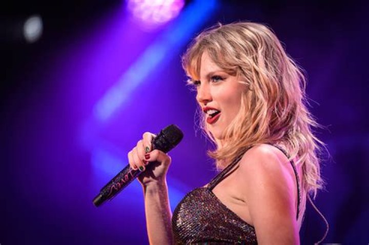 Taylor Swift Can’t Wait To ‘Go Back On Tour’ Next Summer: She ‘Misses Performing Live’
