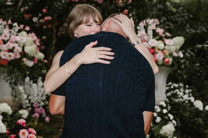 Taylor Swift Is ‘More Free’ in Romance With Travis Kelce & ‘Loves’ Being With Him