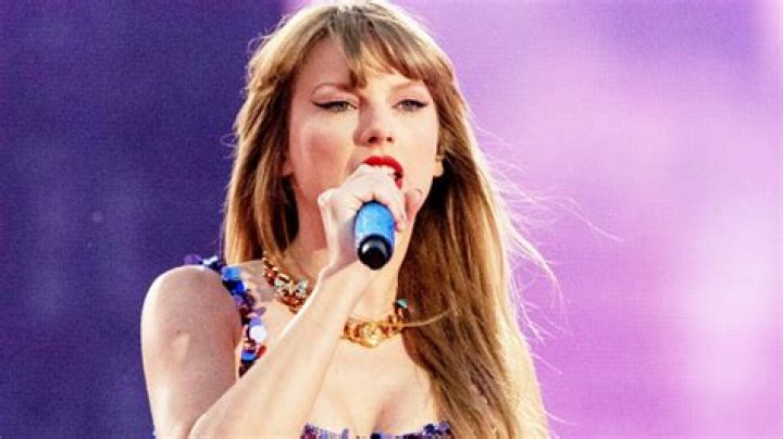 Taylor Swift On John Mayer Before ‘Dear John’ In Minneapolis: Video – Hollywood Life