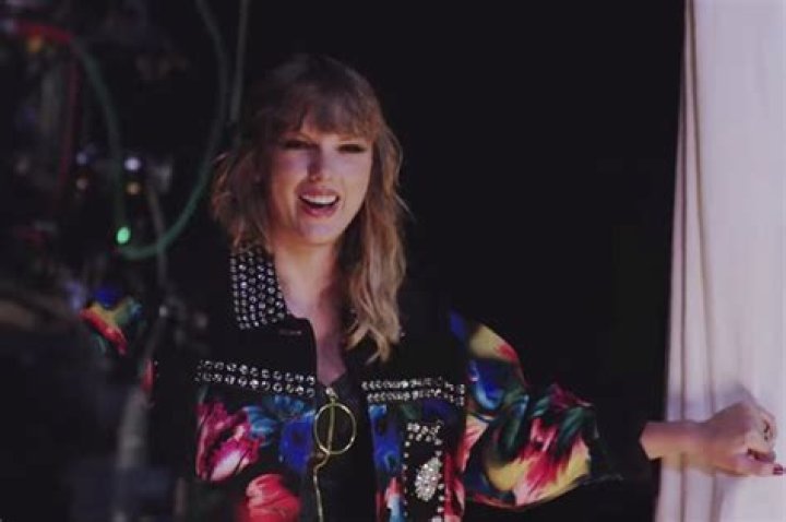 Taylor Swift’s ‘End Game’ Behind The Scenes — PICS
