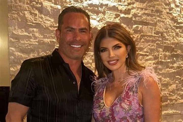 Teresa Giudice Rocks Black Chanel Bikini In Tulum, Mexico: Photo – Hollywood Life