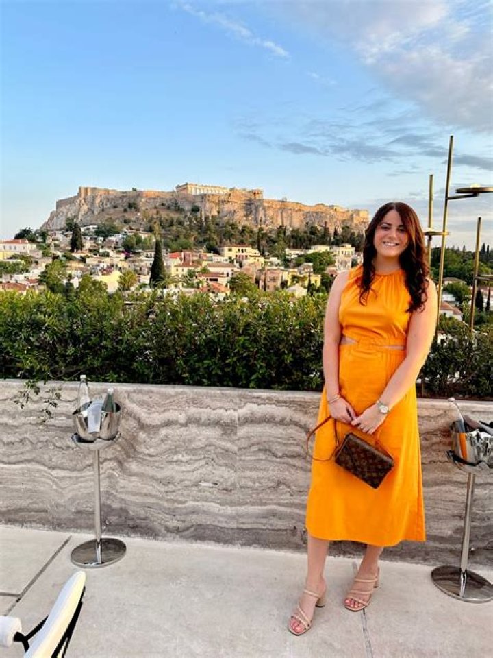 Teresa Giudice Rocks Daisy Dukes On Girls Trip To Greece With All 4 Daughters: Photos