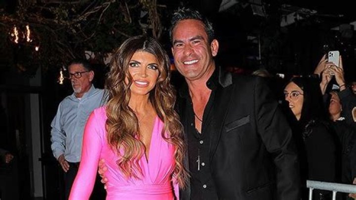 Teresa Giudice’s Wedding Footage Debuts At BravoCon: See 1st Look At ‘RHONJ’ Special