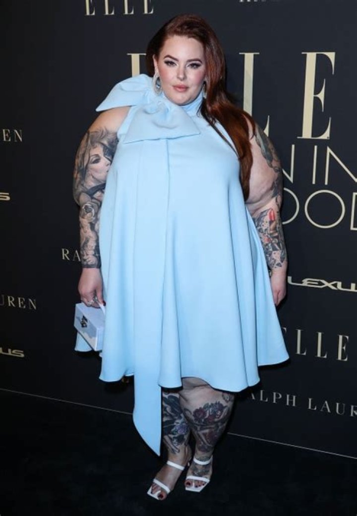 Tess Holliday: Pics Of Plus-Size Model Who Landed Major Contract