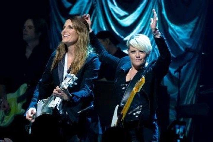 The Chicks Perform Gorgeous A Cappella National Anthem On Last Night Of 2020 DNC — Watch