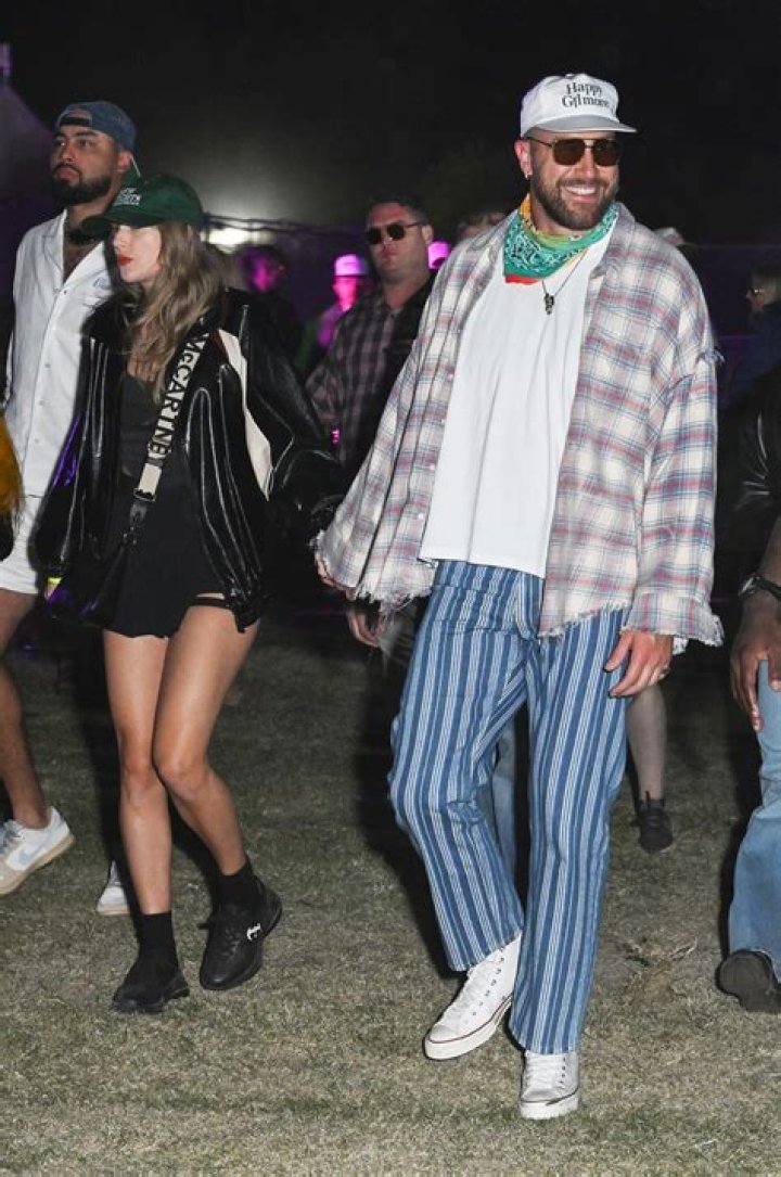 The Pair Got Cozy At Coachella – Hollywood Life