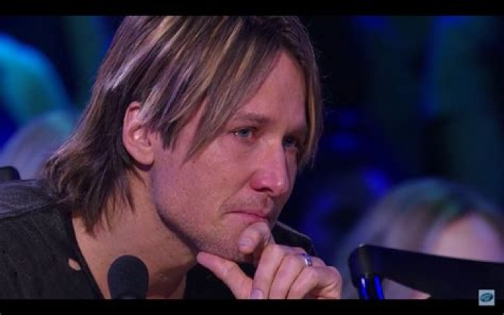 The Reason Behind His Emotional Reaction On ‘American Idol’ – Hollywood Life