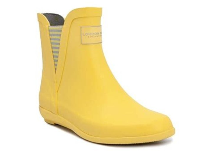The Top Duck Rain Boots for 2023 – Reviews by Hollywood Life – Hollywood Life