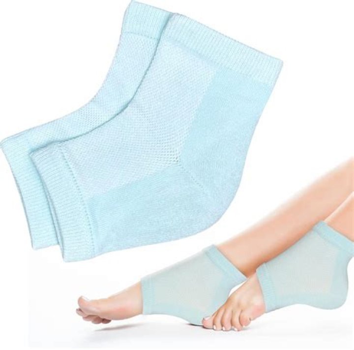 The Top Lotion Socks in 2023 – Reviews by Hollywood Life – Hollywood Life