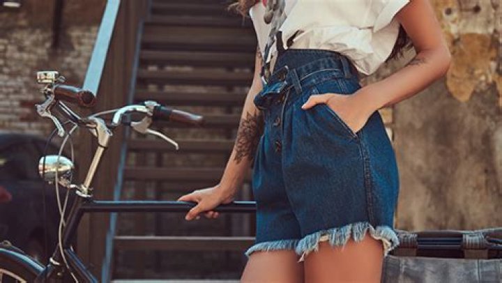 These Are The Official Celeb-Approved Shorts Of The Season & They’re On Sale Right Now