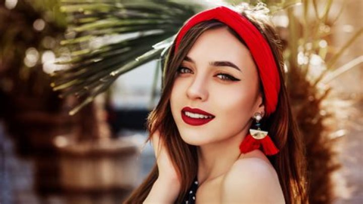These Headbands Will Get You Through The Good & Bad Hair Days Stylishly