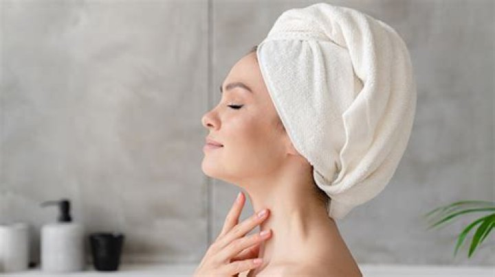 These Microfiber Hair Towels Dry Hair Fast – Hollywood Life