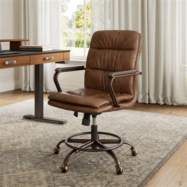 This Comfy Desk Chair With Over 5k Reviews Will Make Working From Home Easier & It’s On Sale For Under $115