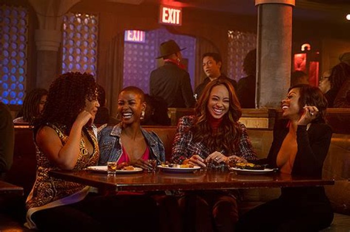 This Show Isn’t ‘Sex & The City’ – Hollywood Life