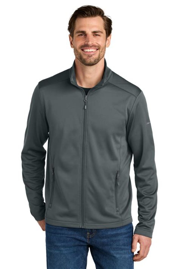 This Thermal Fleece Is Perfect For Outdoor Fall & Winter Workouts & It’s On Sale For Less Than $40
