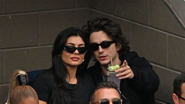 Timothee Chalamet Talks to Kylie Jenner at Kardashian Christmas Party – Hollywood Life