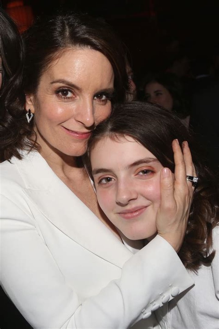 Tina Fey’s Daughter Penelope Crashes Interview To Call Her A ‘Loser’ – Hollywood Life