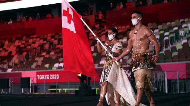 Tokyo Opening Ceremony: The Tonga Flag Bearer Is Back & Yes, He’s Still Shirtless — Photo