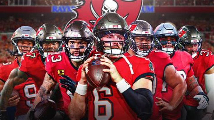 Tom Brady Officially Signs With The Tampa Bay Buccaneers After Leaving The New England Patriots