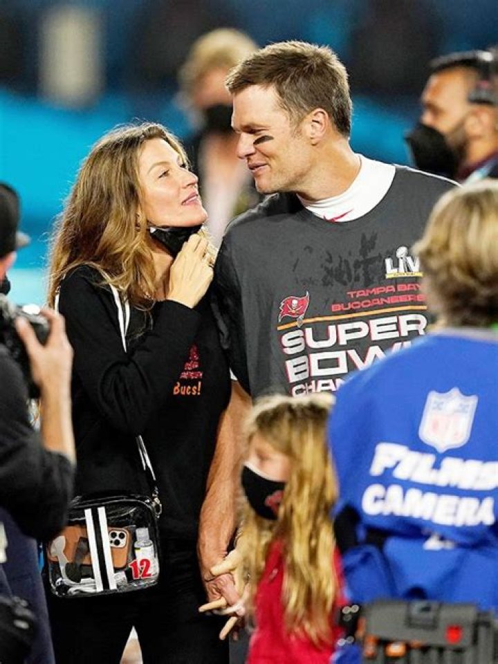 Tom Brady Reveals The Hilarious 1st Thing Gisele Said To Him On The Field After Super Bowl Win