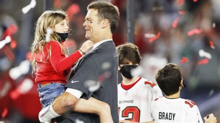 Tom Brady Reveals When He’ll Celebrate Christmas 2022 With His Kids – Hollywood Life
