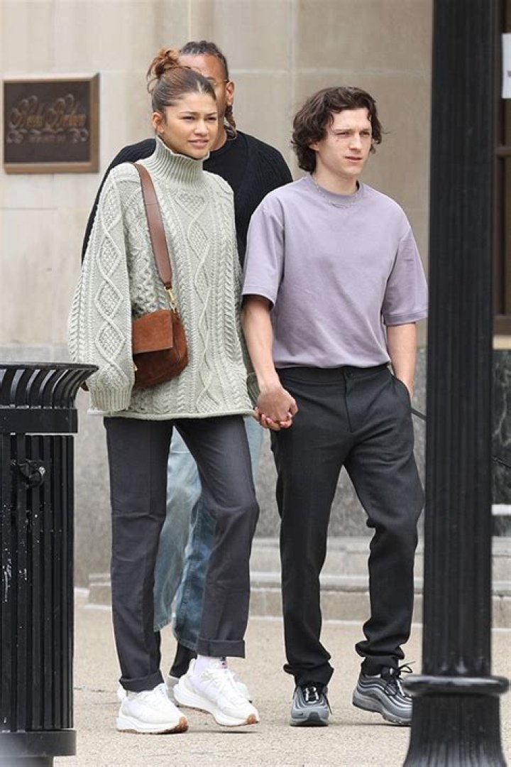Tom Holland & Zendaya Hold Hands While Sightseeing In Boston: Cute Date Photos
