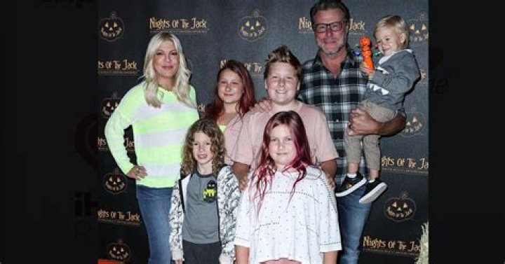 Tori Spelling Reveals Why She & Dean McDermott Are Sleeping In Different Bedrooms